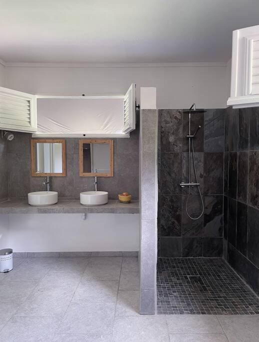 Spacieux Appartement A La Villa Montagne ル・カルベ エクステリア 写真